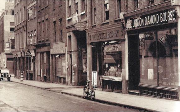 old photo of the London diamond bourse